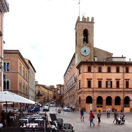 Osimo Nel Cuore Del Centro, Free Wi-Fi E Netflix 아파트 외부 사진